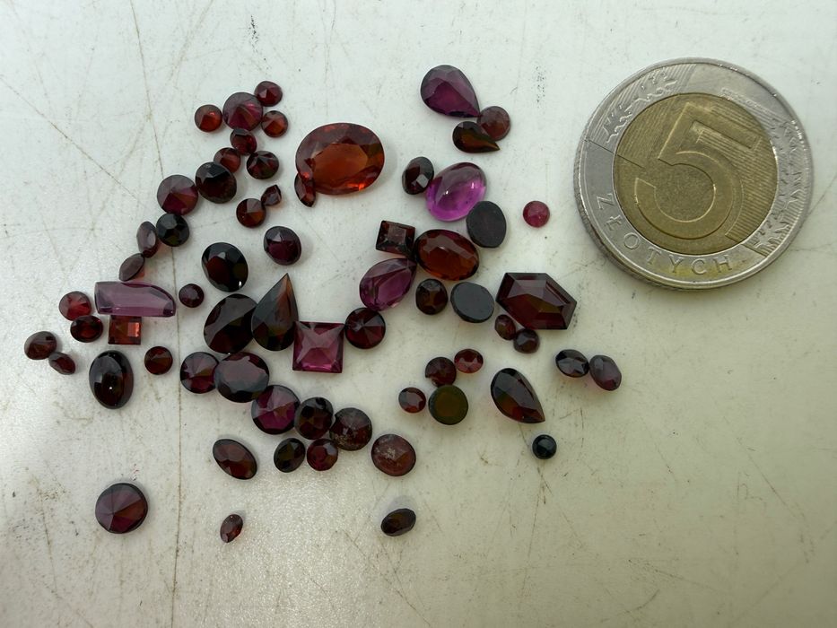 Naturalne kamienie granaty do biżuterii 25 ct.
