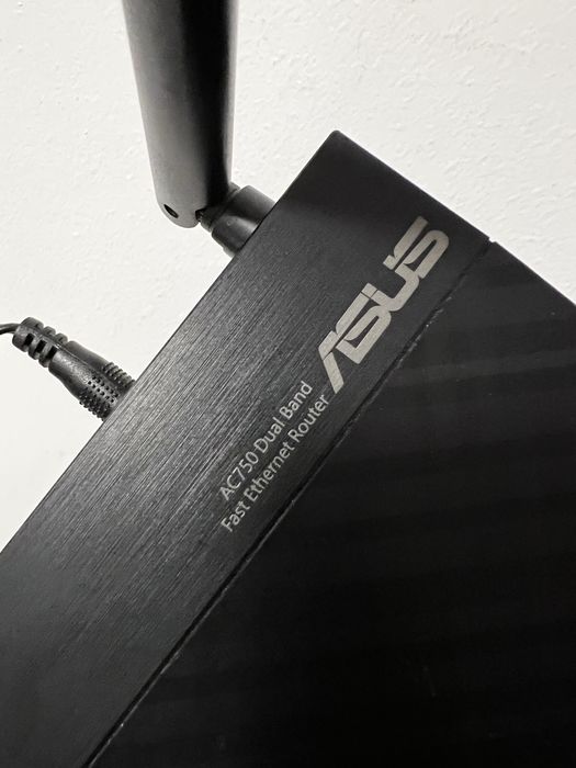 Роутер Asus RT AC-750 Wi-Fi