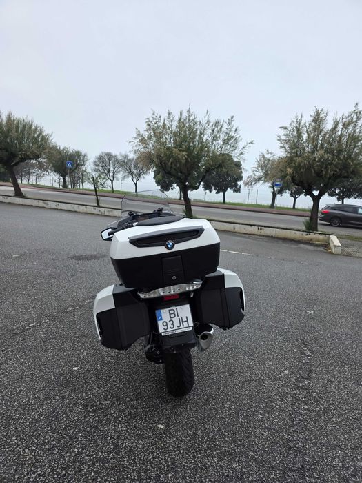 BMW R 1250 RT | 2.200 km | Estado Novo | Garantia até 2029