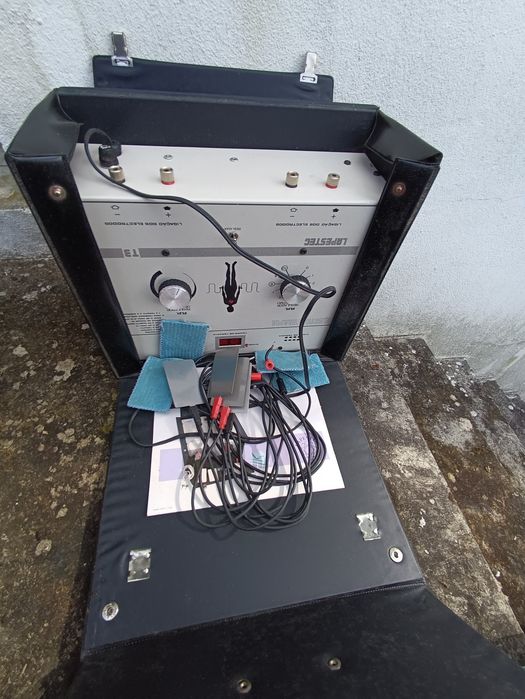 Máquina de Electroterapia
