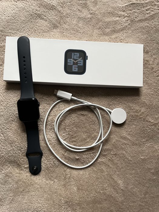 apple watch se2 40mm midnight