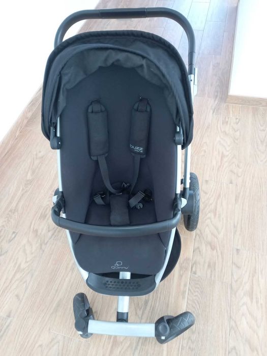 Conjunto Quinny
Carrinho + babycoque + base auto