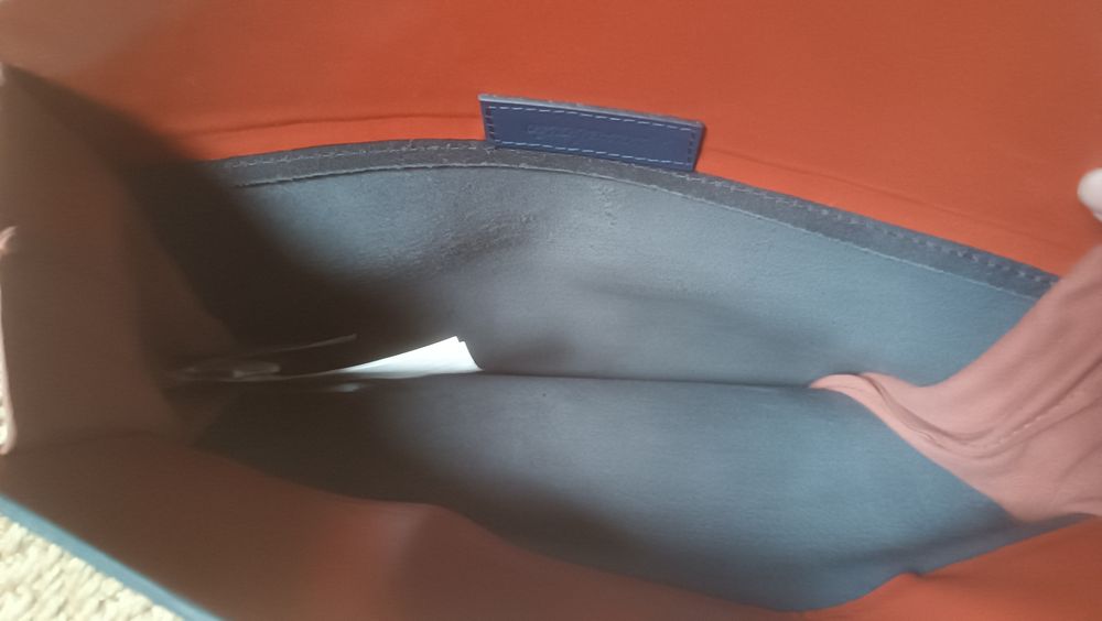 Skórzana kopertówka Zara