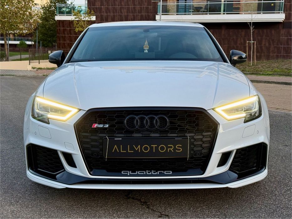 Audi RS3 Limousine 2.5 TFSI quattro S tronic