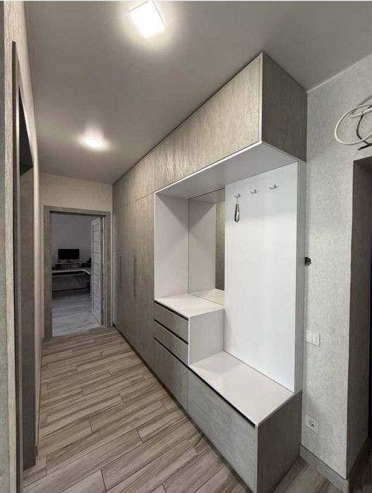 Продам 2 км/ ЖК Миру 3/57м/ З ремонтом/