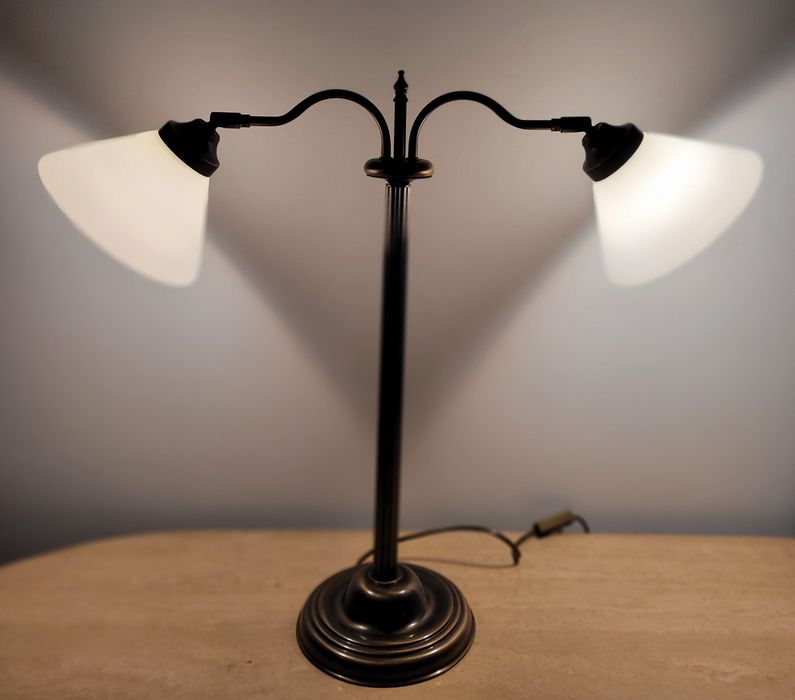 Piękna stara nocna mosiężna lampka antyk