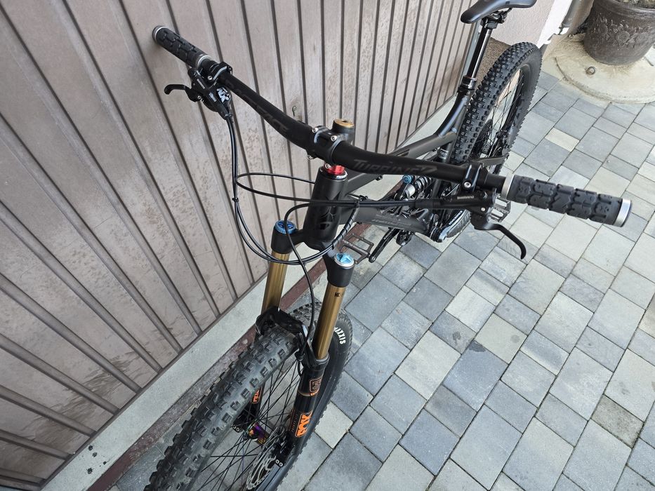 Rower enduro Banshee Spitfire v2  fox kashima