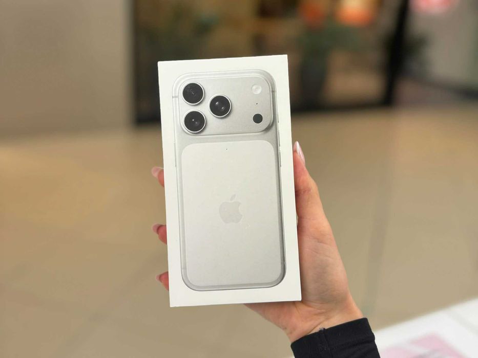 NOWY iPhone 17 Pro 256GB Silver eSIM | FV23%