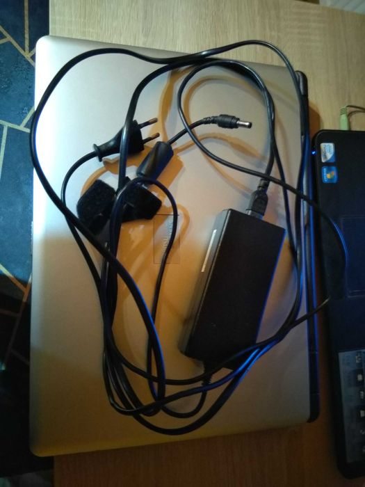 Laptop Fujitsu Siemens diagnostyka aut vcds itp.