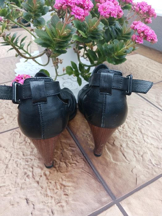 Buty damskie Ryłko r.38,5
