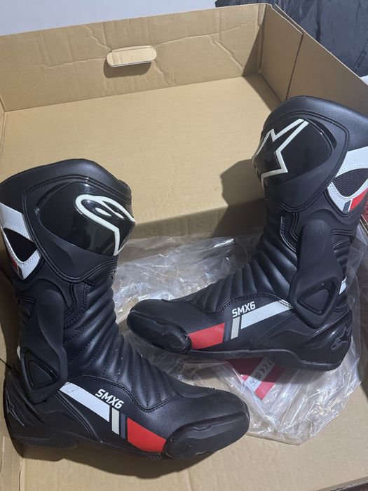 Ixon , alpinestars, hjc