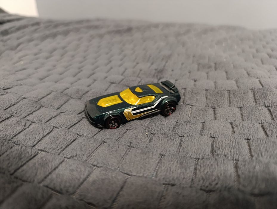 Hot Wheels Fast Fish Metalflake