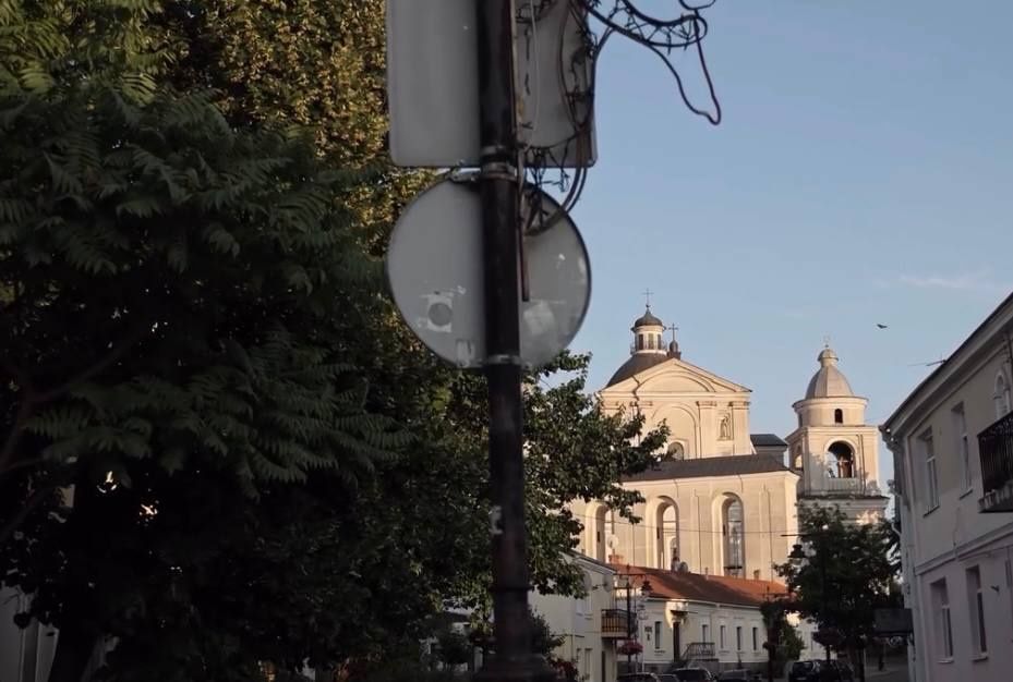 Оренда  комерція центр  620м2