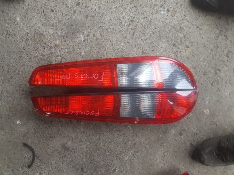 Lampa tyl Ford Focus II kombi