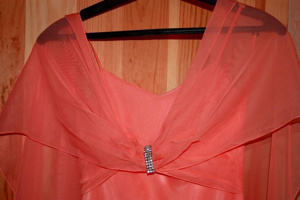 Платье на выпускной или свадьбу