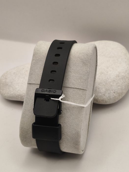 Zegarek Damski Casio Nowy