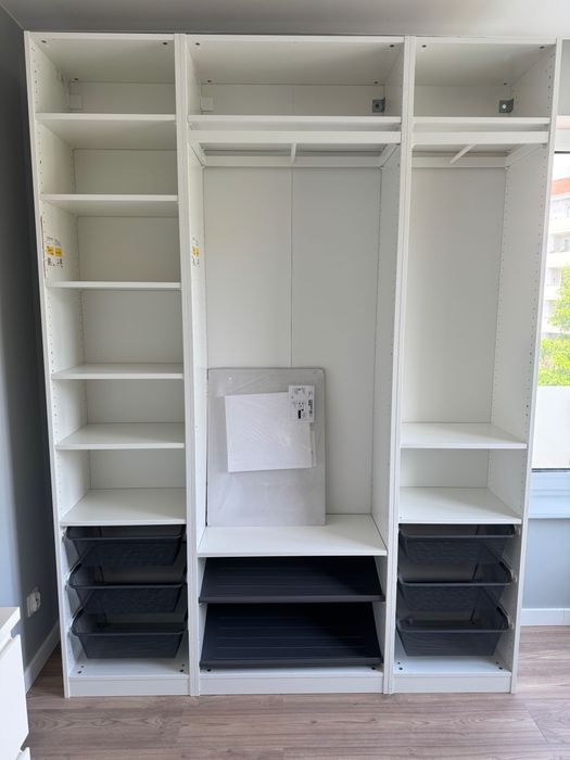 Złożona szafa PAX Ikea 175 cm x 236 cm