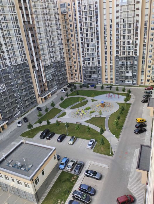 Продам квартиру ЖК Кришталеві Джерела, Заболотного 148в, власник