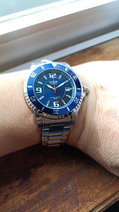 Casio MTD-1053D Azul 200M Todo em Aço