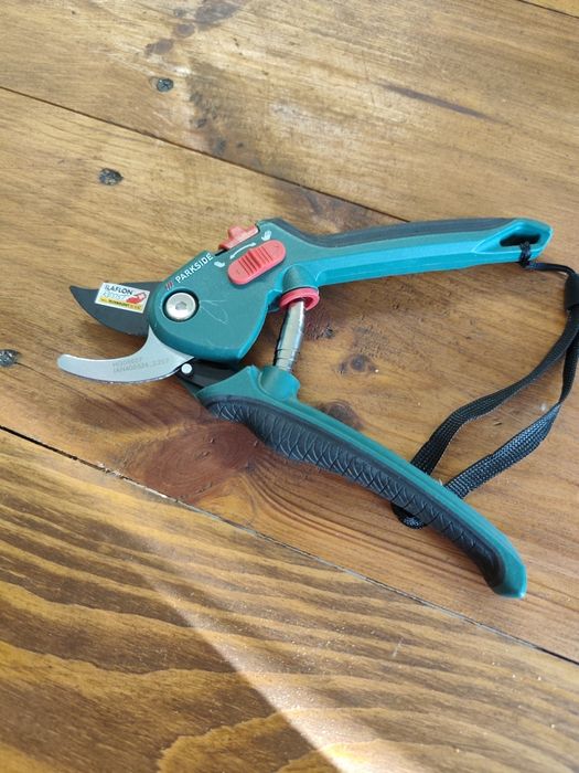 Сікатор ручний HG 08607  PARKSIDE