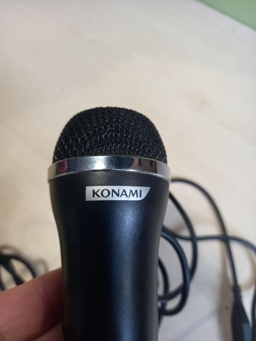 Мікрофон Konami хороший стан