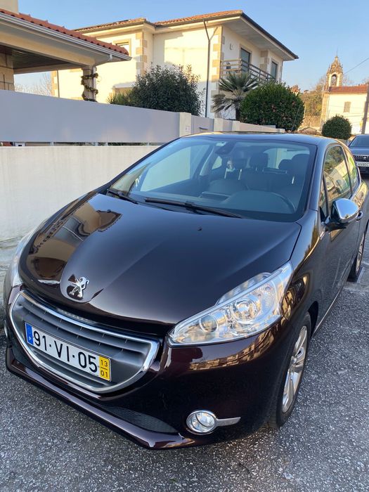 Peugeot 208, 1.2, de janeiro de 2013