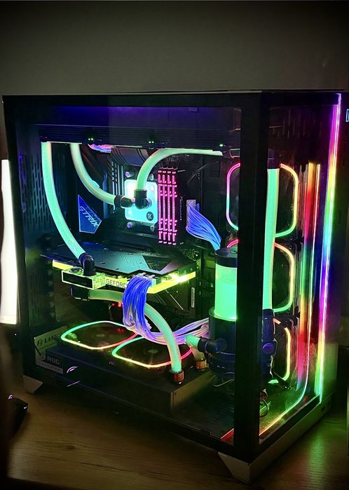 Komputer gamingowy Aorus RTX 3090 Extreme 24GB Ryzen 7 5800X 32GB RAM 3TB sdd Custom Water Cooling