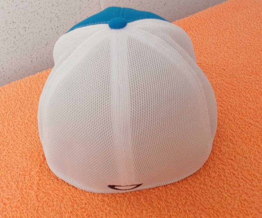Boné  Novo OAKLEY