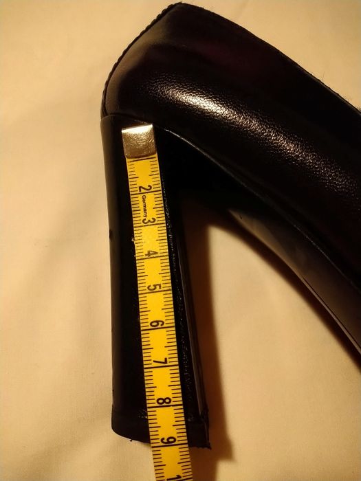 Sapatos pretos Nine West compensados, n° 36 1/2