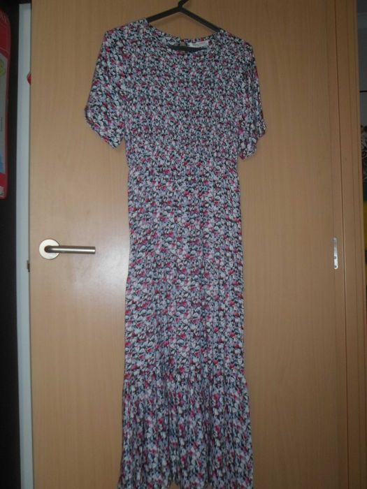 vestido novo com etiqueta de verão da marca Moda Cindy