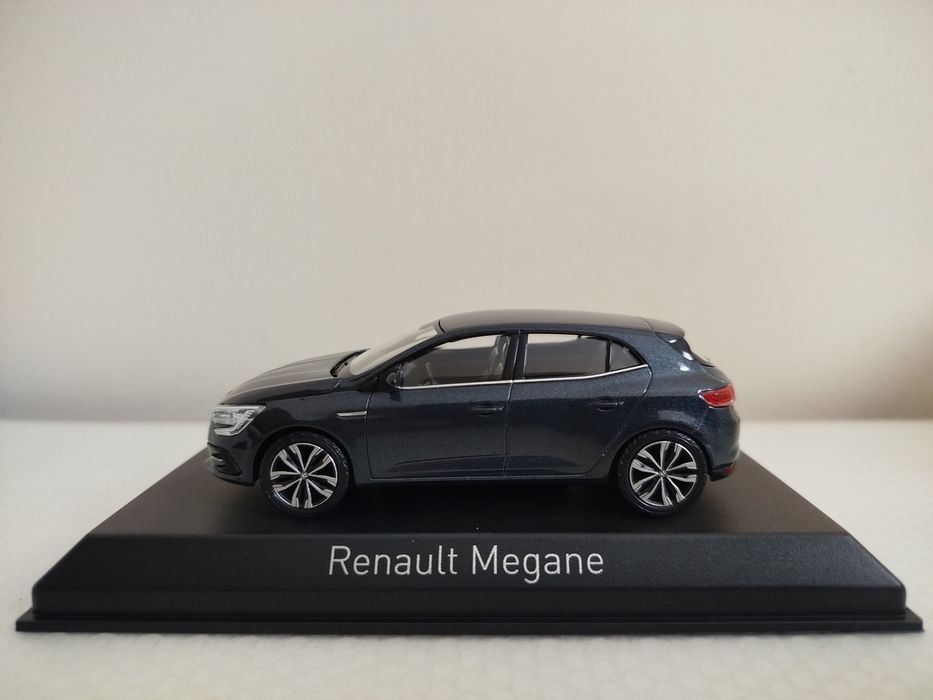 Miniatura Renault Mégane 1/43 Nova