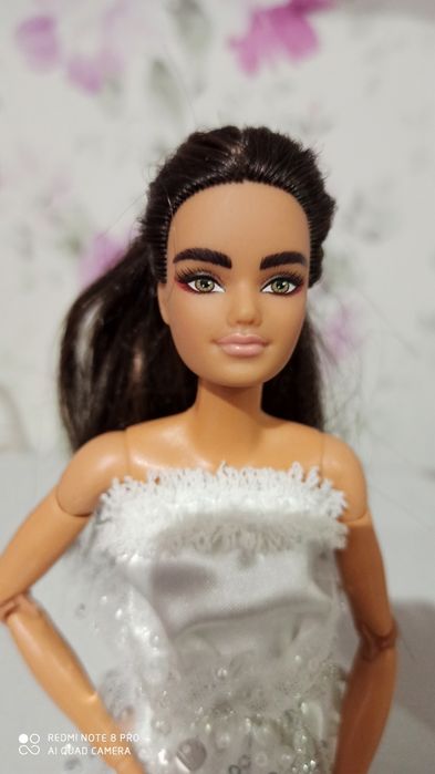 Кукла Барби шарнирная