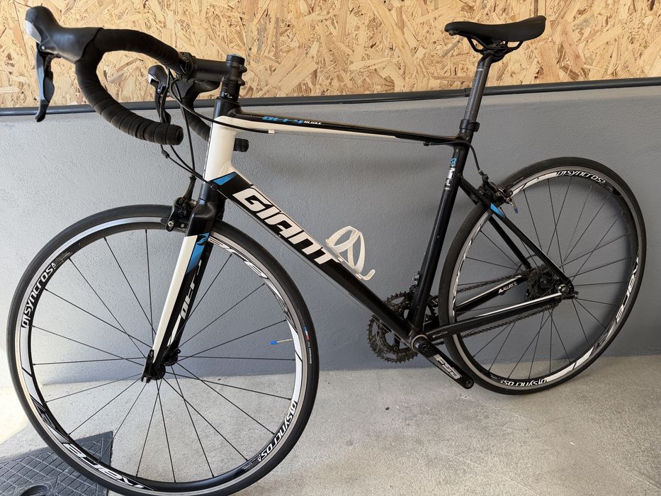 Giant defy estrada semi nova