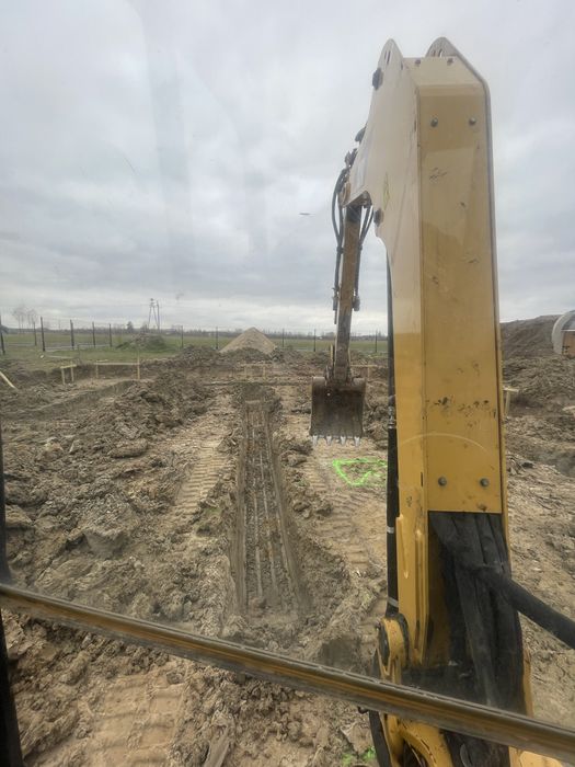 Usługi Minikoparka Wywrotka Koparka Roboty Ziemne Przyłacza Wykopy