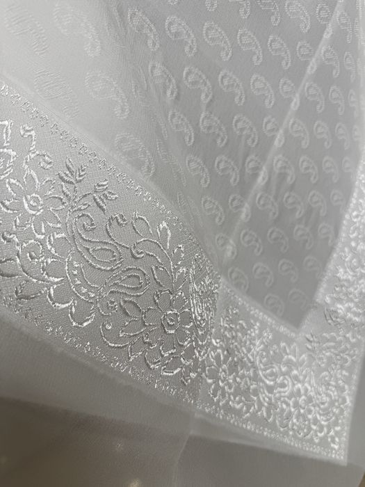 Жіночій білий платок 100/100