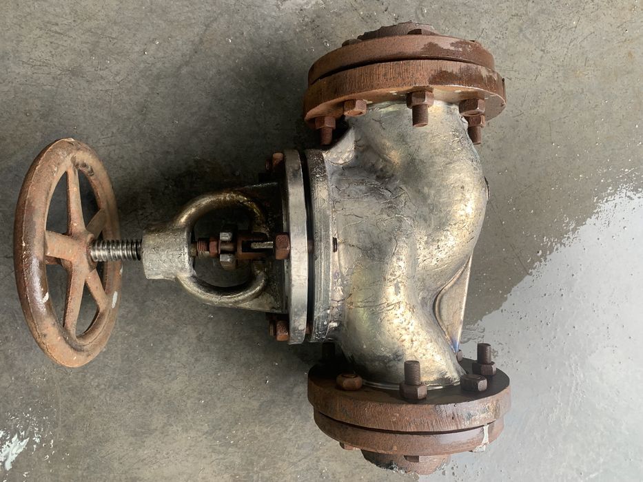 Вентель запорний фланцевий з нержавіючої сталі ДУ 150