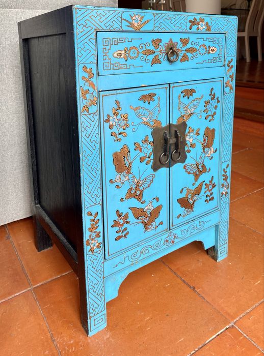 Aparador Oriental em Madeira Laqueada Azul – Estilo Chinês