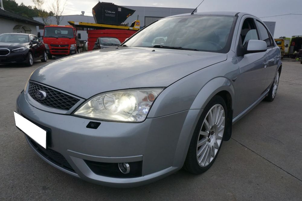 Ford Mondeo ST / Xenony / Fotele Recaro