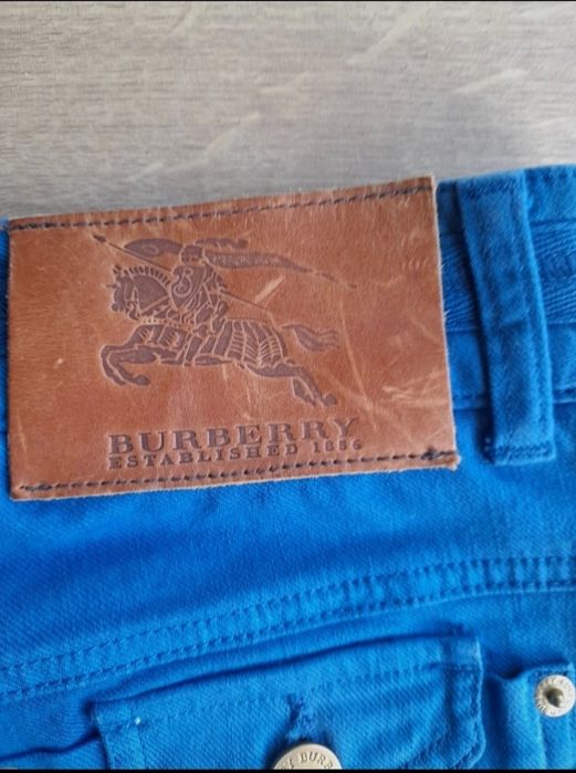 Calca azul burberry