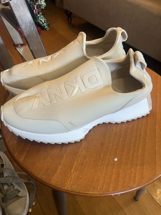 Tenis usados como movos DKNY