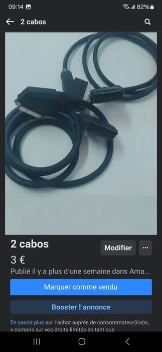 um saco de cabos VGA e DVI.  cabos de som etc 20 euros para