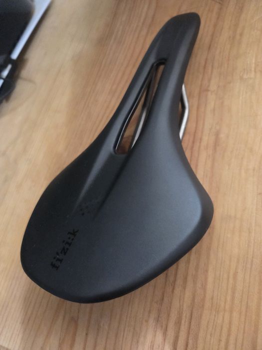 Selim Fizik Antares  Vento R3 140mm