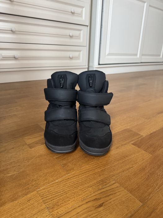 Продам дитячі зимові ботинки Jog Dog