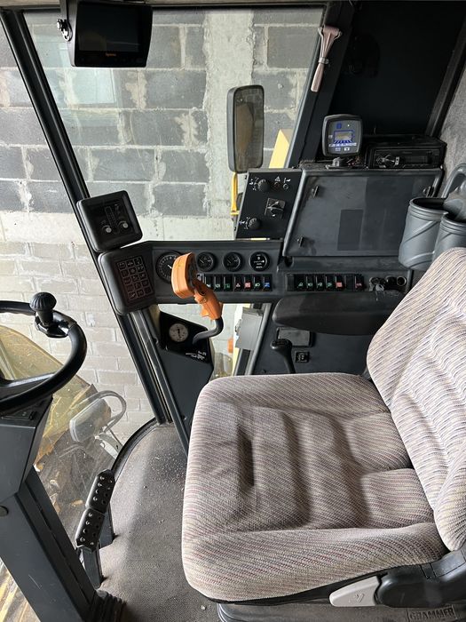 Kombajn New Hollamd TC56