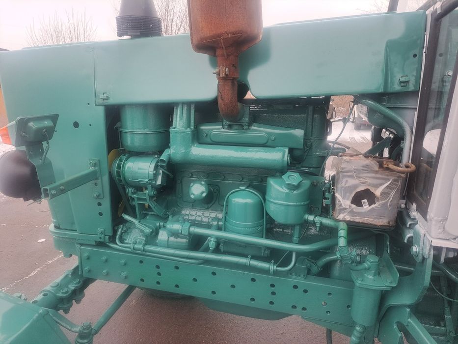 Трактор ЮМЗ-6 в полі не був