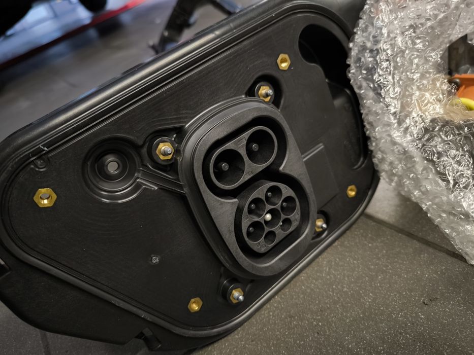 Заміна порта CCS Combo 2 GBT Київ Volkswagen ID