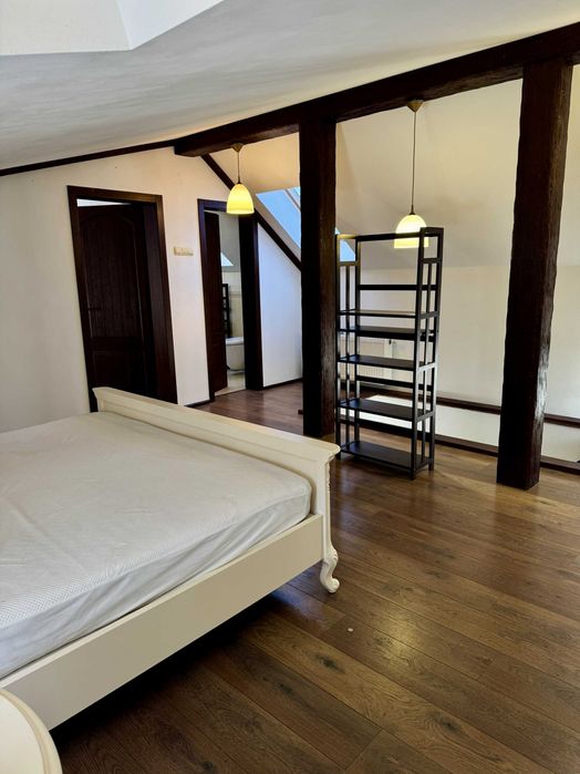 Будинок на березі ставка у Високому