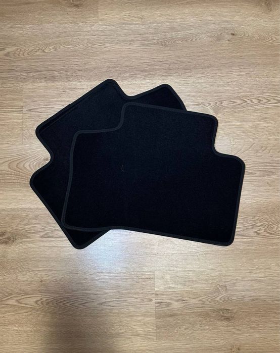 Оригінальні килимки Mercedes-Benz для GLC (X253)