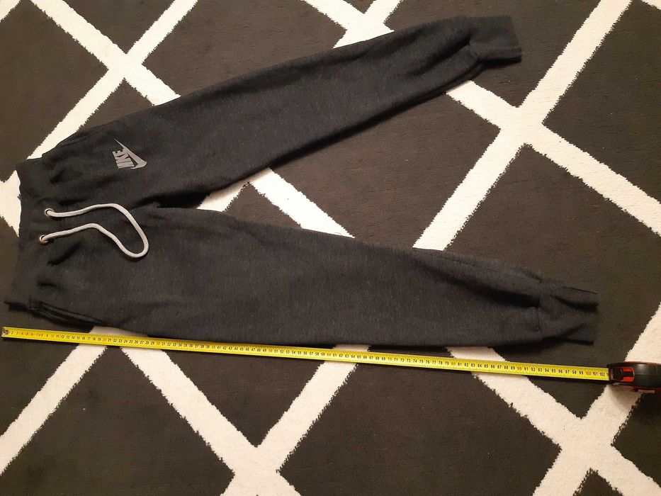 Nike spodnie r M