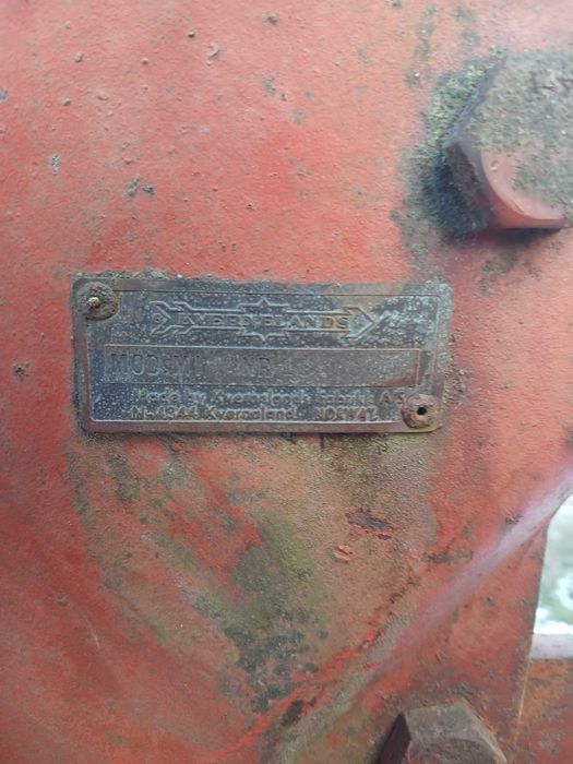 Плуг Квернеленд двокорпусний.